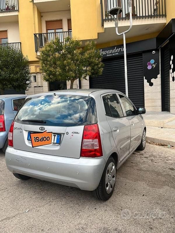 Usata Kia Picanto 75 CV (55 kW) 2005 Utilitaria