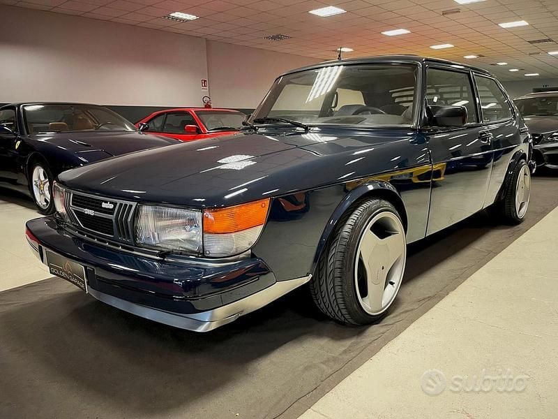 Usata Saab 900 145 CV (106 kW) 1982 Blu Utilitaria