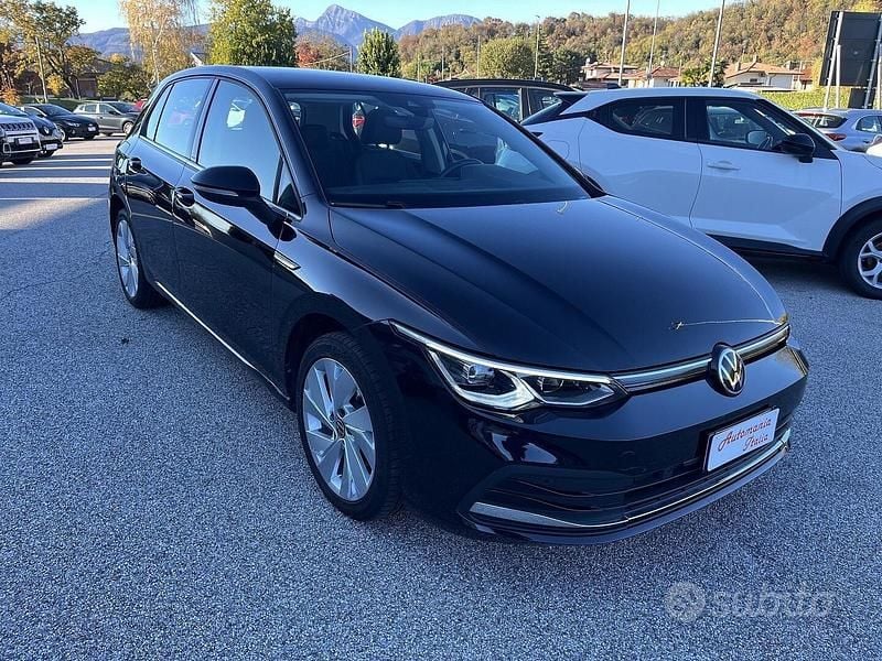 Usata VW Golf VII 150 CV (110 kW) 2021 Nero Utilitaria