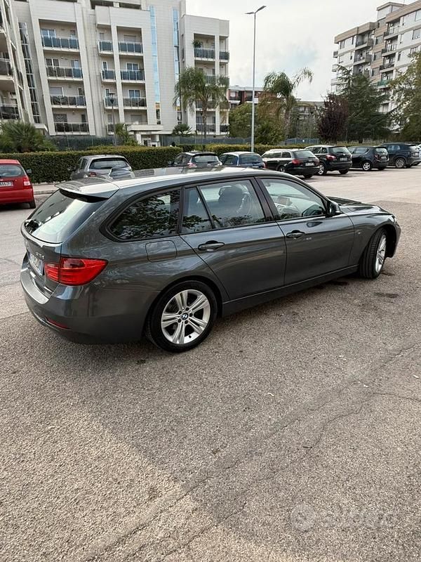 Usata BMW 318 M Sport 143 CV (105 kW) 2014 Grigio Station wagon