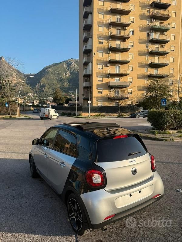 Usata Smart ForFour Prime 90 CV (66 kW) 2016 Utilitaria