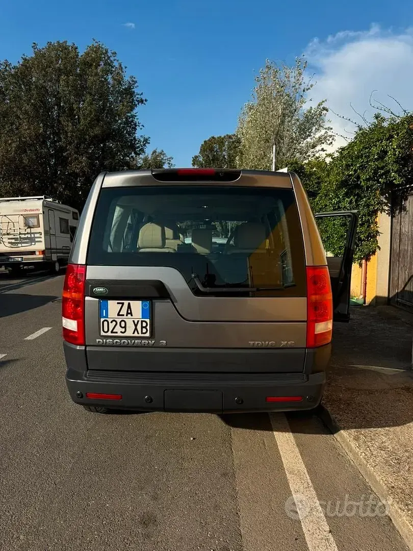 Usata Land Rover Discovery 190 CV (139 kW) 2007 Grigio SUV
