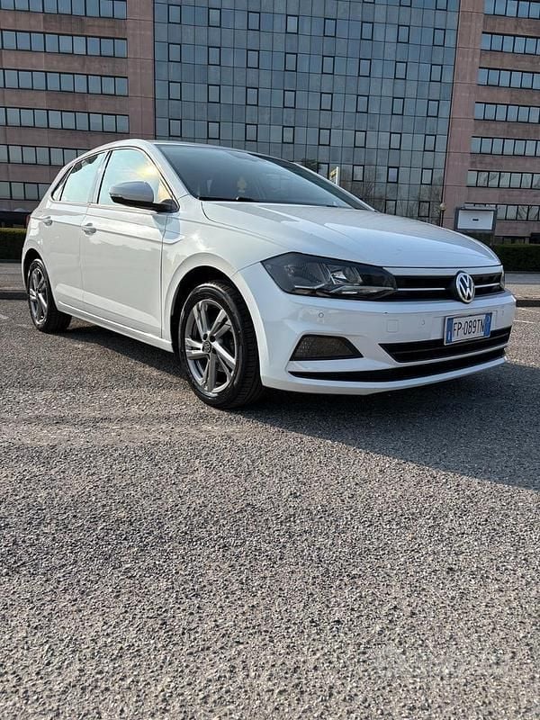 Usata VW Polo 90 CV (66 kW) 2018 Bianco Utilitaria