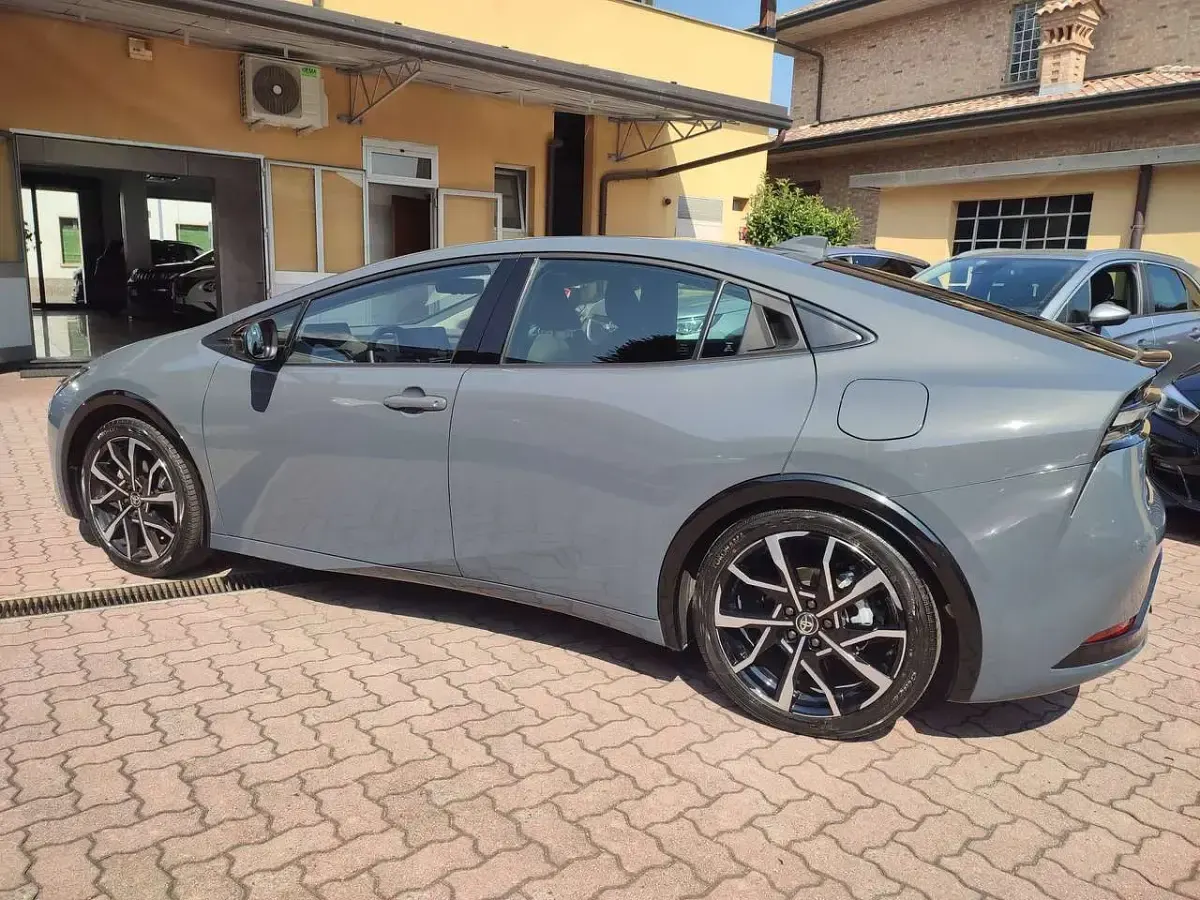Usata Toyota Prius Lounge 223 CV (164 kW) 2025 Other Utilitaria