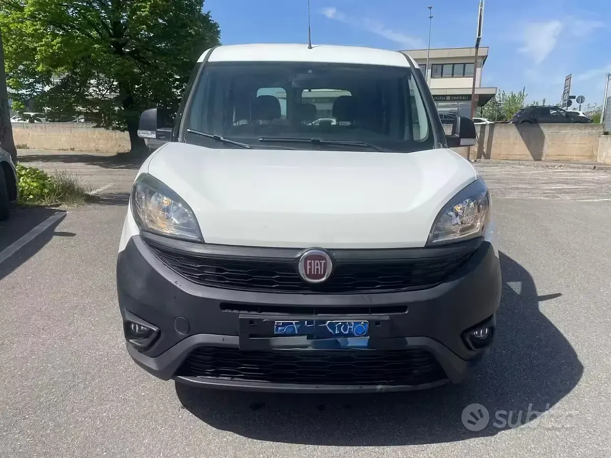 Usata Fiat Doblò 95 CV (69 kW) 2018 Bianco Monovolume