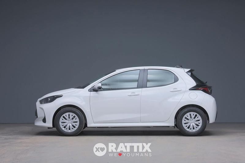 Nouă Toyota Yaris Hybrid Active 92 CP (67 kW) 2025 Alb Berlinǎ