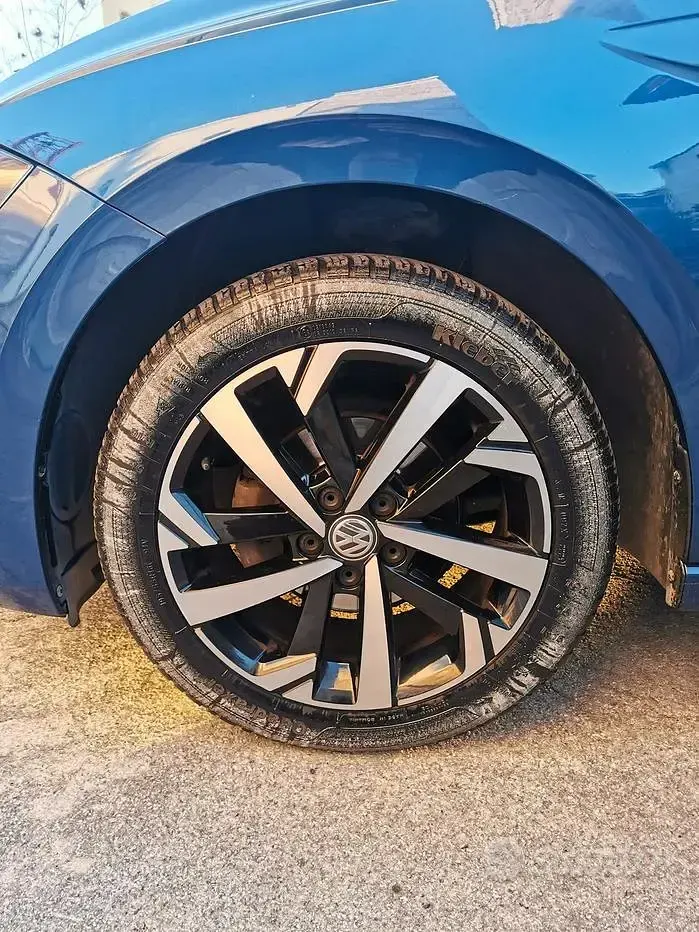 Usata VW Polo 90 CV (66 kW) 2018 Blu Utilitaria