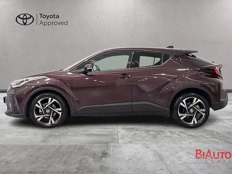 Usata Toyota C-HR Trend 122 CV (89 kW) 2022 Amethyst SUV