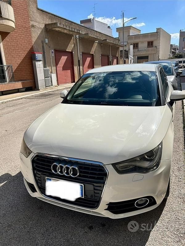 Usata Audi A1 105 CV (77 kW) 2011 Bianco Utilitaria