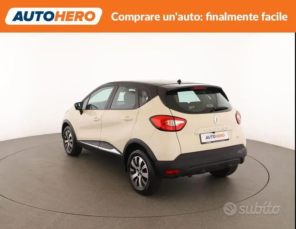 Usata Renault Captur 90 CV (66 kW) 2016 SUV