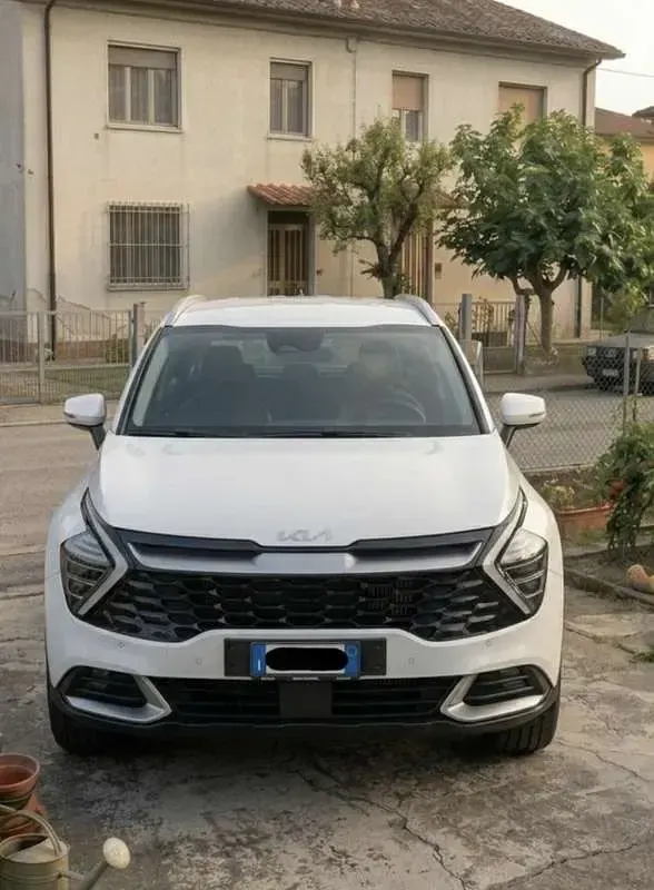 Usata Kia Sportage 136 CV (100 kW) 2024 Bianco SUV
