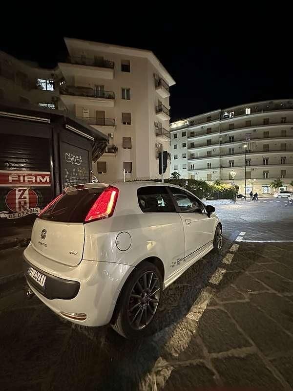 Usata Fiat Punto Evo Sport 120 CV (88 kW) 2009 Utilitaria