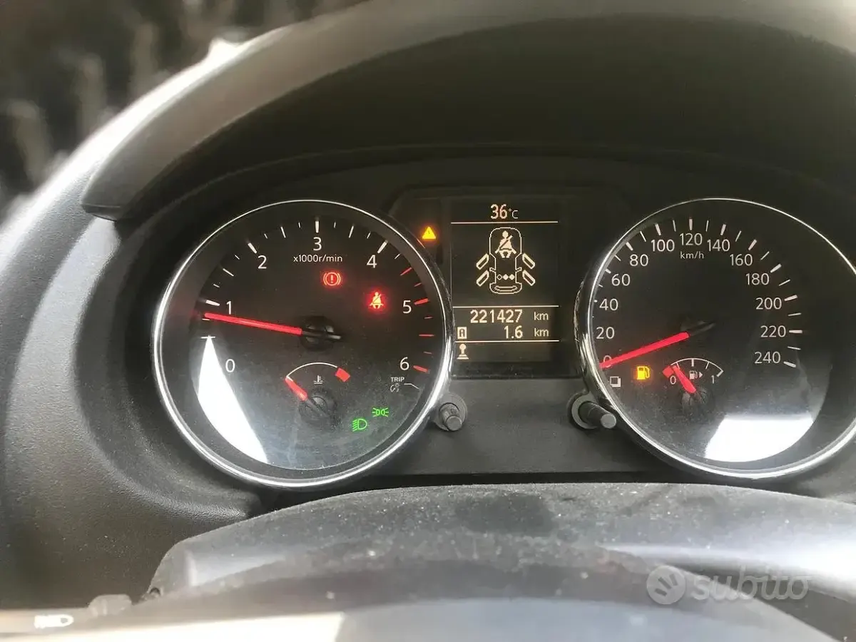 Usata Nissan Qashqai 131 CV (96 kW) 2012 Bianco SUV