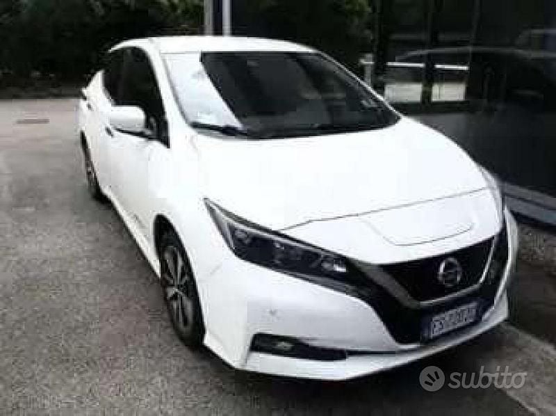 Usata Nissan Leaf Acenta 110 kW (150 CV) 2018 Bianco Utilitaria