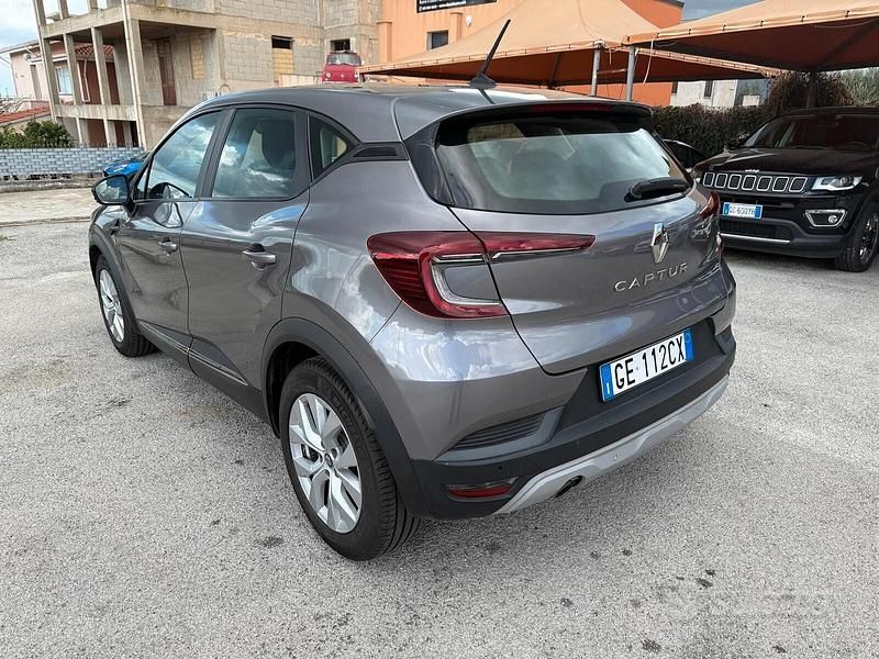 Usata Renault Captur Business 95 CV (69 kW) 2021 Grigio SUV