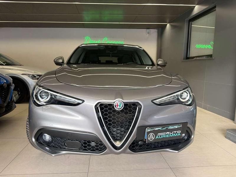 Usata Alfa Romeo Stelvio Executive 210 CV (154 kW) 2018 Grigio SUV