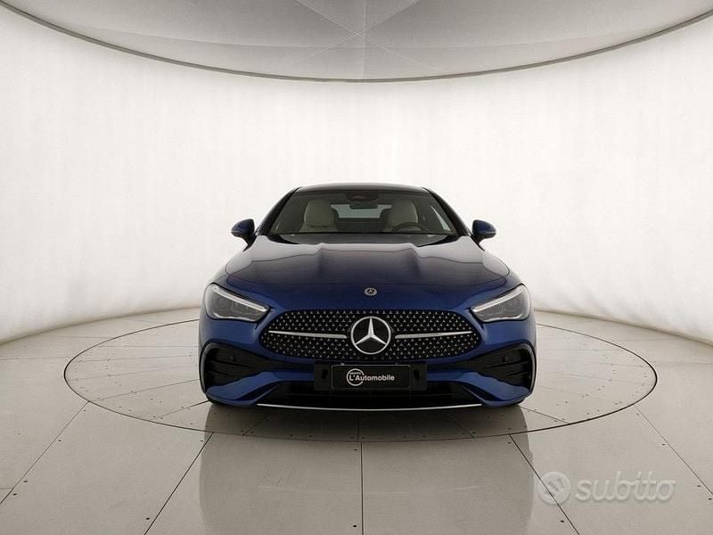 Usata Mercedes CLE200 AMG Line Premium Plus 2024 Blu Coupé