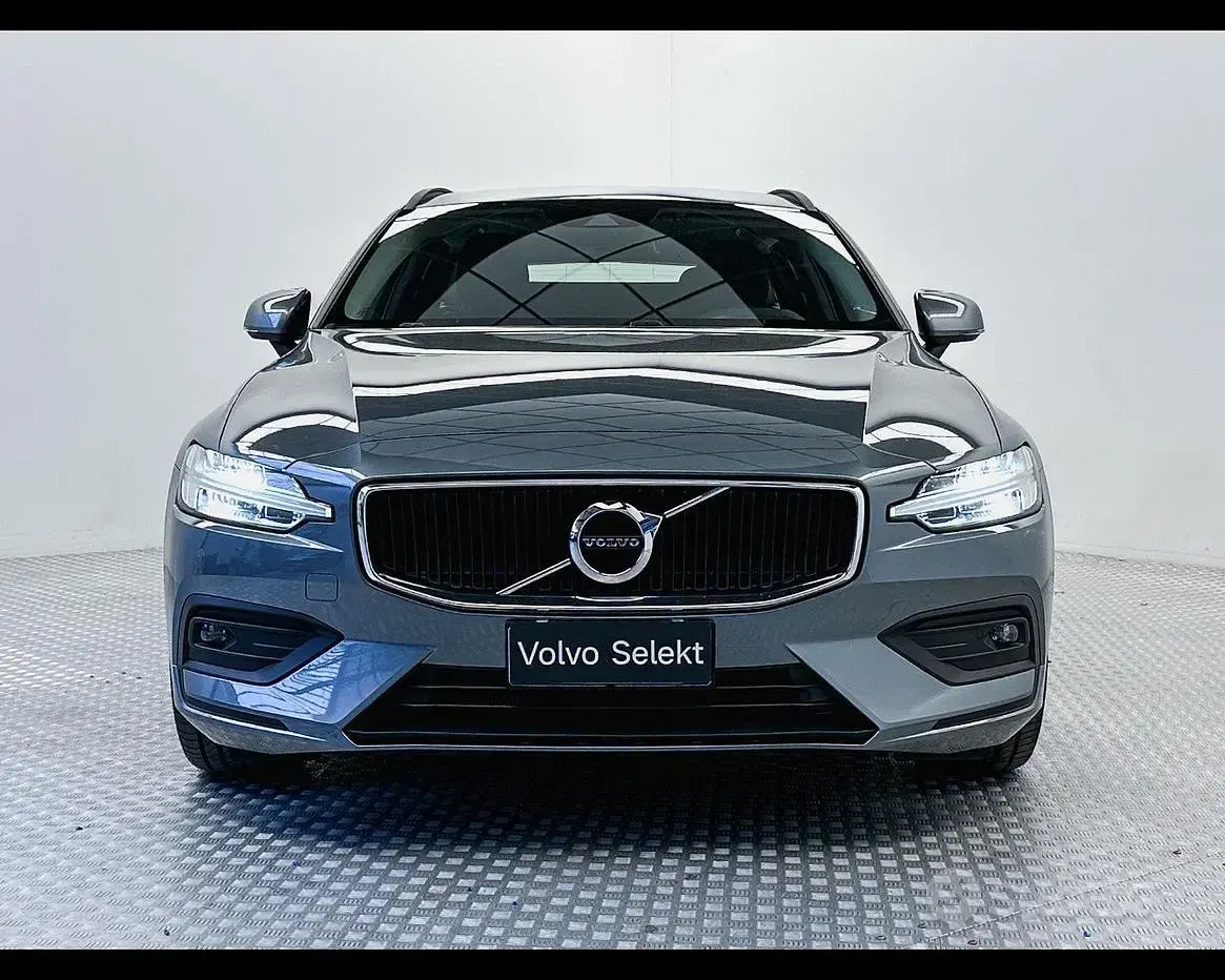 Usata Volvo V60 Business Edition 150 CV (110 kW) 2020 Grigio Station wagon