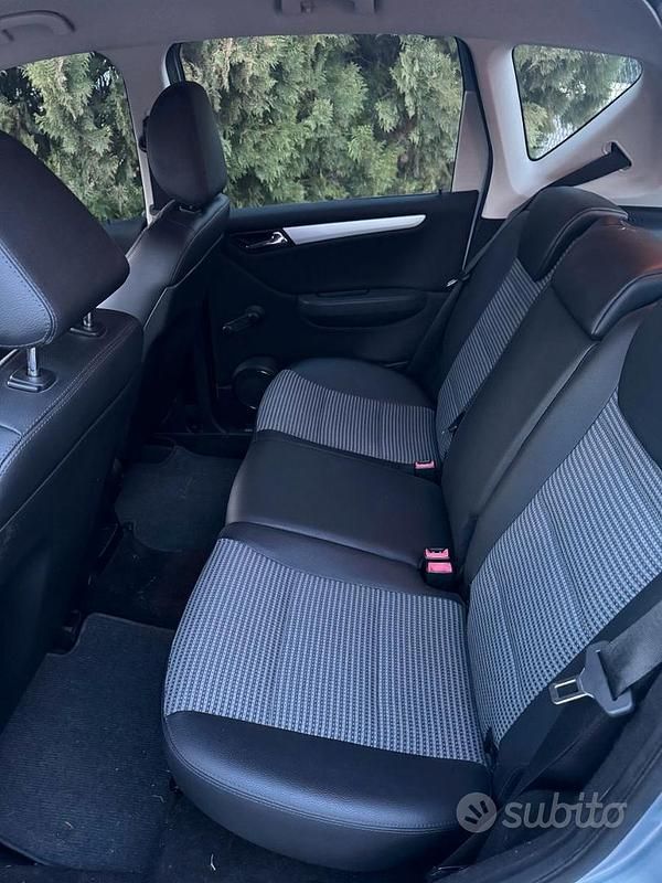 Usata Mercedes A180 Avantgarde 109 CV (80 kW) 2008 Grigio Berlina