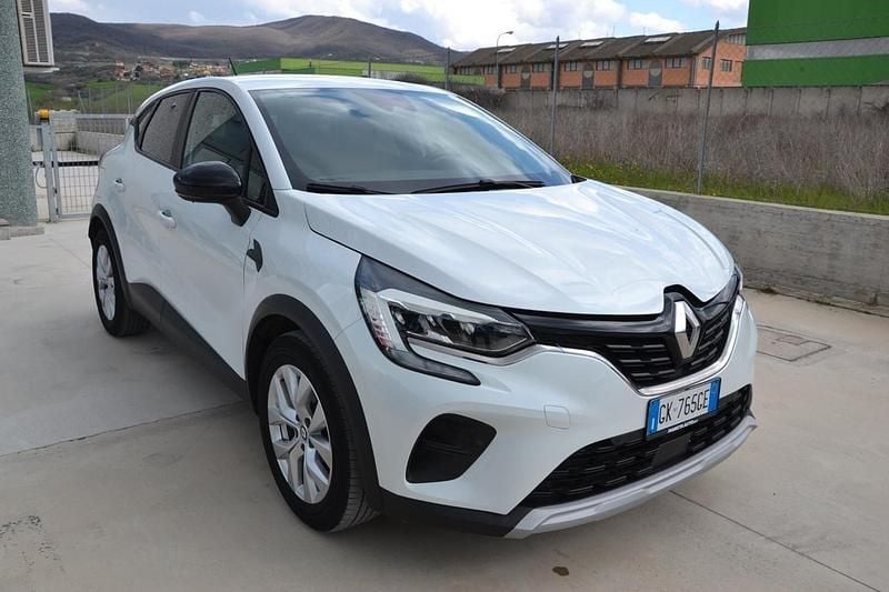 Usata Renault Captur Zen 94 CV (69 kW) 2022 Bianco SUV