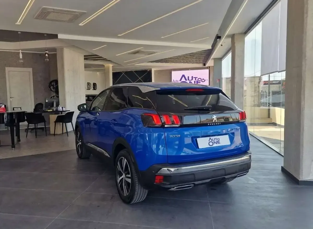 Usata Peugeot 3008 Allure 131 CV (96 kW) 2022 Vari colori SUV