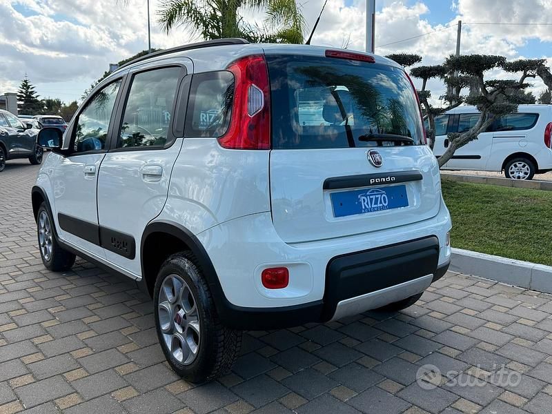 Usata Fiat Panda Cross Cross 95 CV (69 kW) 2014 Bianco Utilitaria