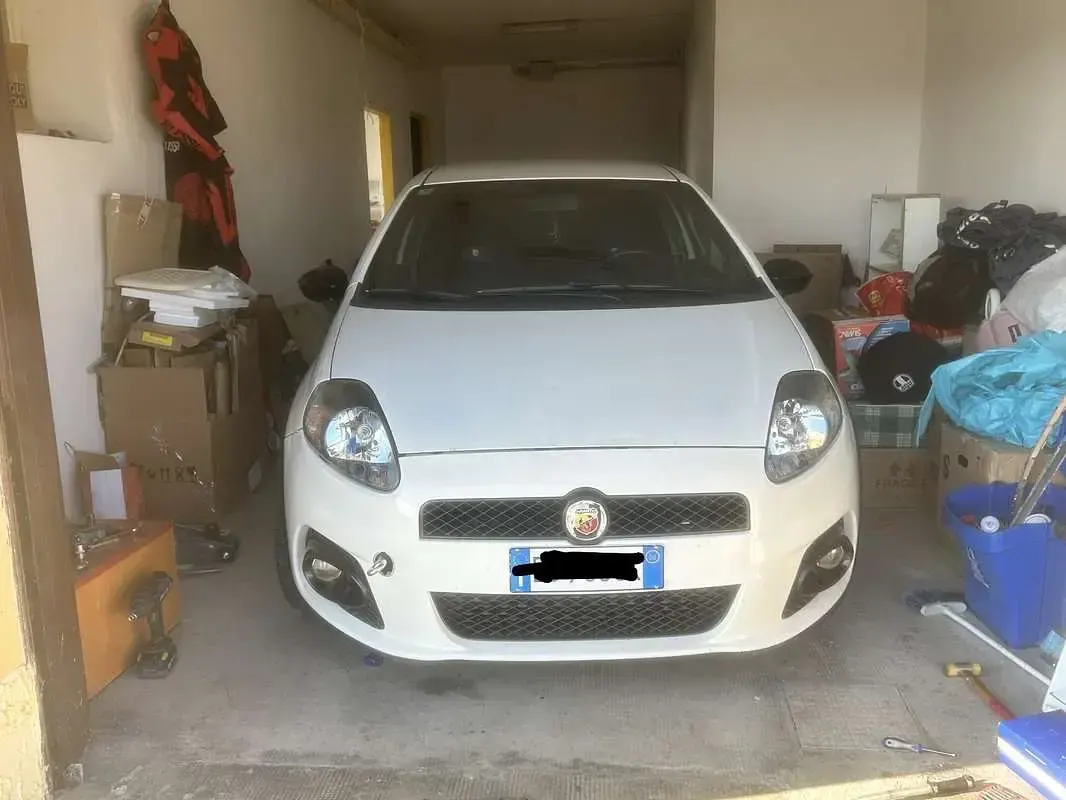 Usata Abarth Grande Punto 155 CV (114 kW) 2008 Bianco Utilitaria