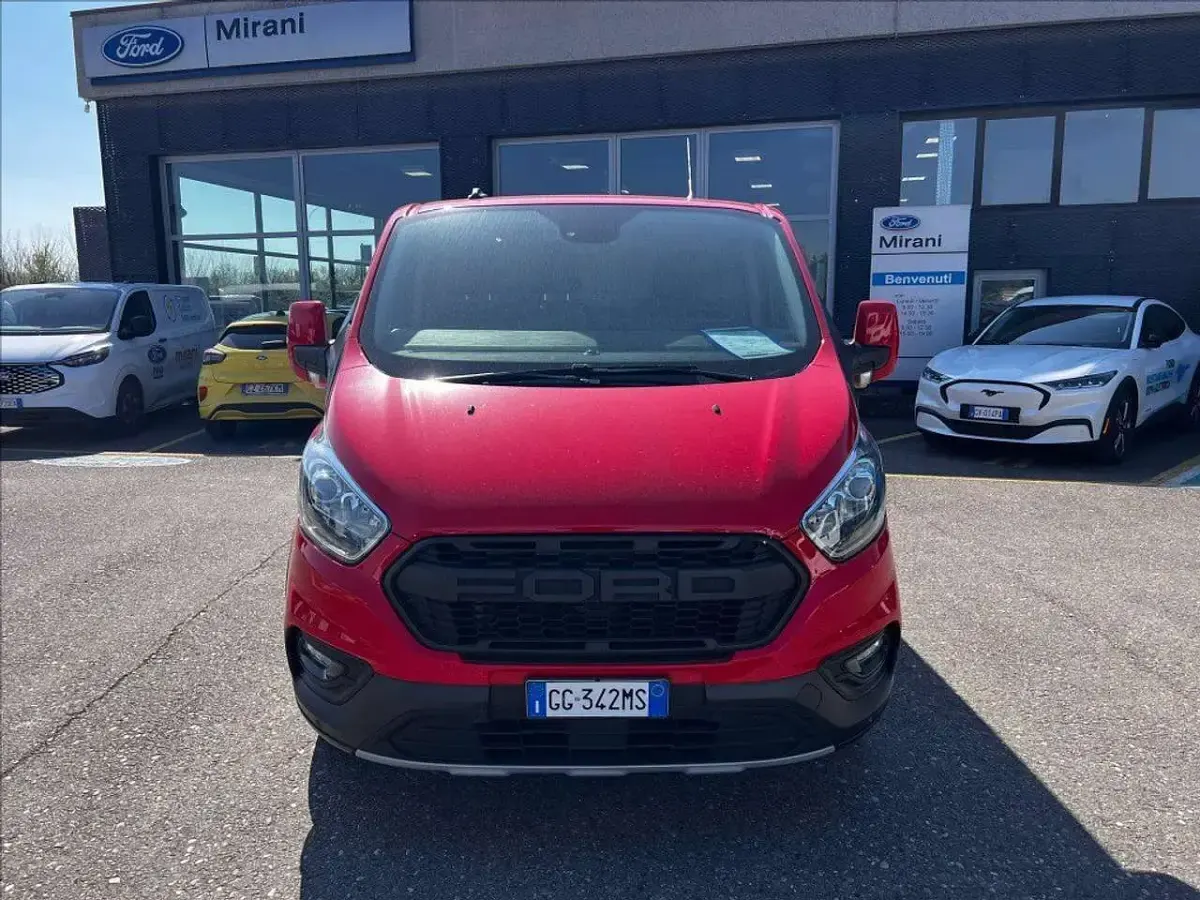 Usata Ford Transit Custom 131 CV (96 kW) 2021 Rosso Furgone