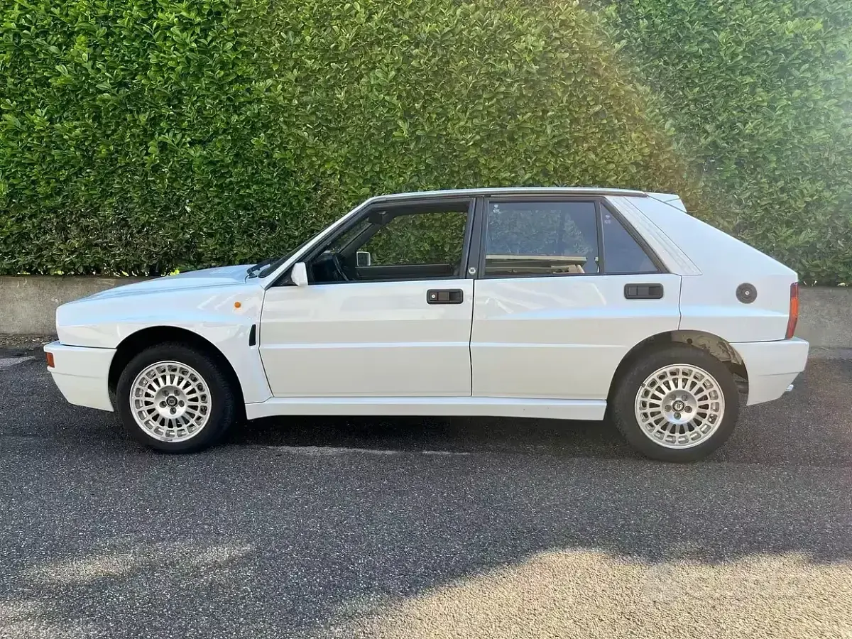 Usata Lancia Delta 196 CV (144 kW) 1991 Bianco Utilitaria