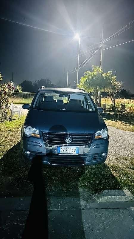 Usata 2009 VW Touran Conceptline Monovolume | 3500 € (Buon prezzo) - Immagine 1/4