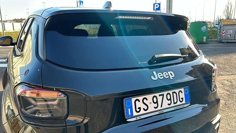 Usata Jeep Avenger Longitude 101 CV (74 kW) 2023 Nero SUV