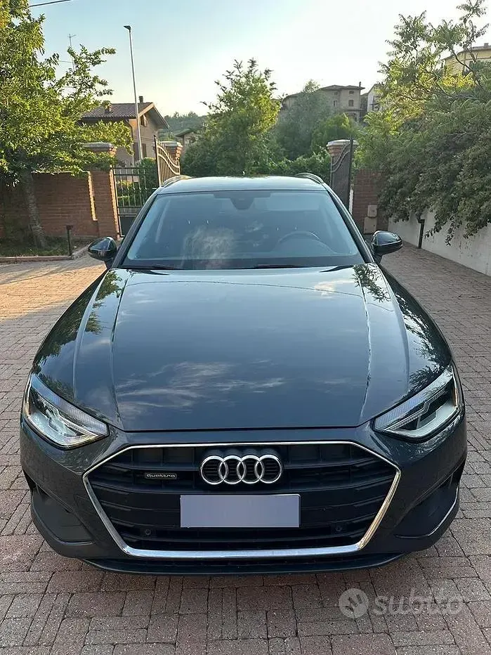 Usata Audi A4 190 CV (139 kW) 2019 Grigio Station wagon
