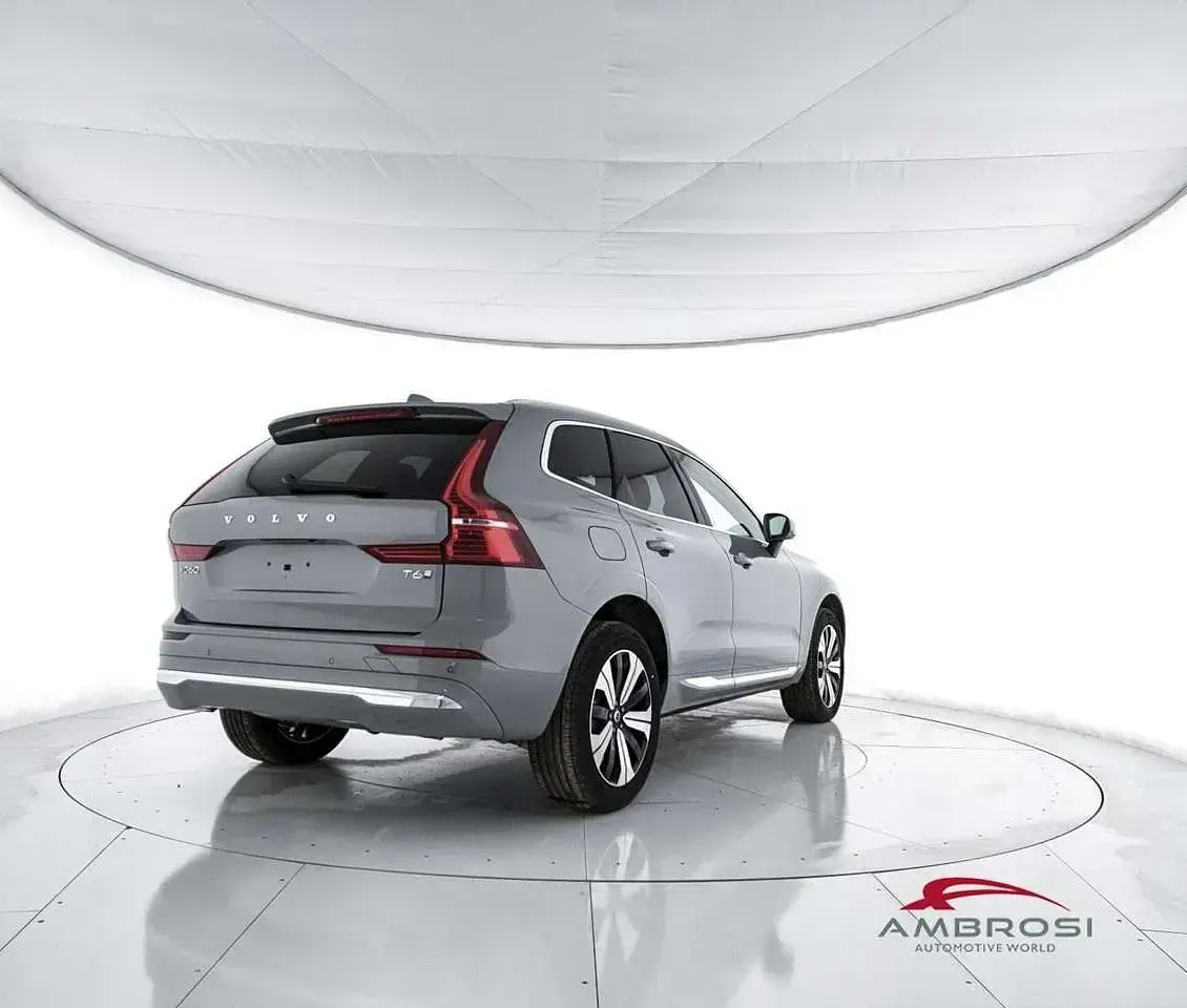Nieuw Volvo XC60 349 PK (256 kW) 2025 Grijs SUV