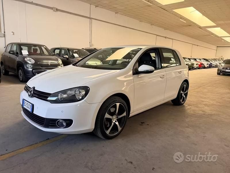 Usata VW Golf VI Highline 122 CV (89 kW) 2011 Bianco Utilitaria