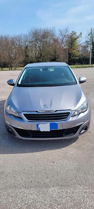 Usata Peugeot 308 Active 110 CV (80 kW) 2014 Grigio Berlina