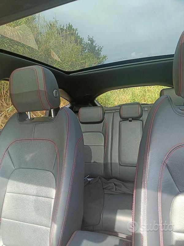 Usata Jaguar E-Pace Chequered Flag 150 CV (110 kW) 2020 Grigio SUV