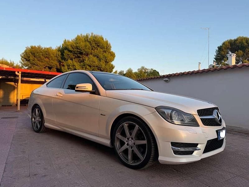 Usata Mercedes C250 Edition 1 204 CV (150 kW) 2012 Bianco Coupé
