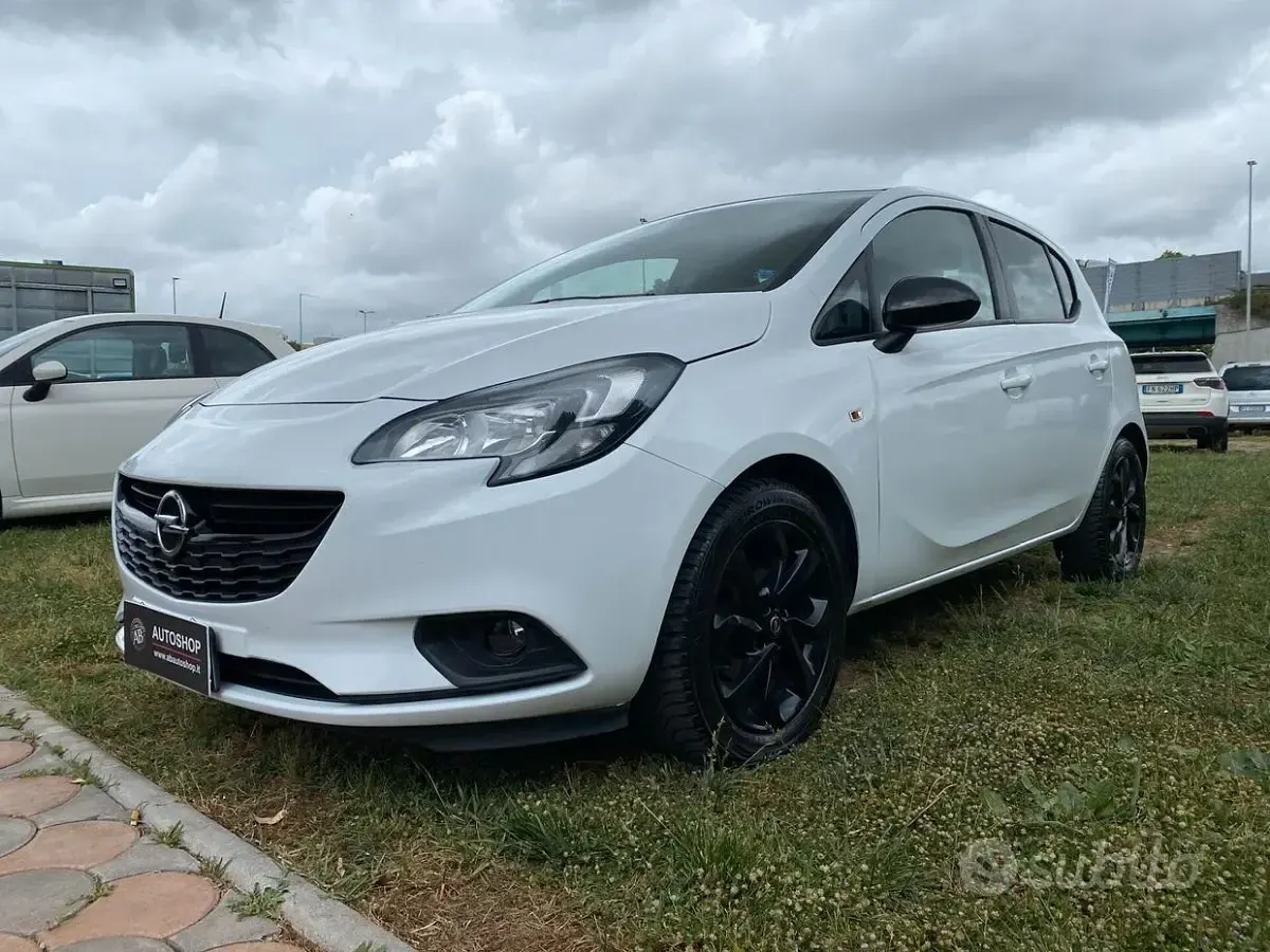 Usata Opel Corsa Innovation 91 CV (66 kW) 2019 Bianco Utilitaria