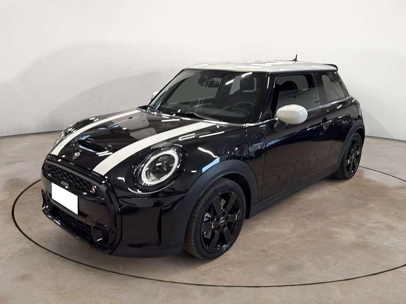 Nero Usata 2023 Mini Cooper S Classic Due volumi | 24.500 € (Ottimo prezzo) - Immagine 1/4
