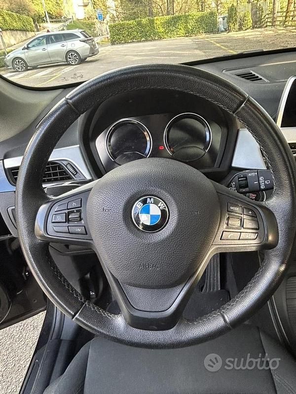 Usata BMW X1 150 CV (110 kW) 2019 Nero SUV