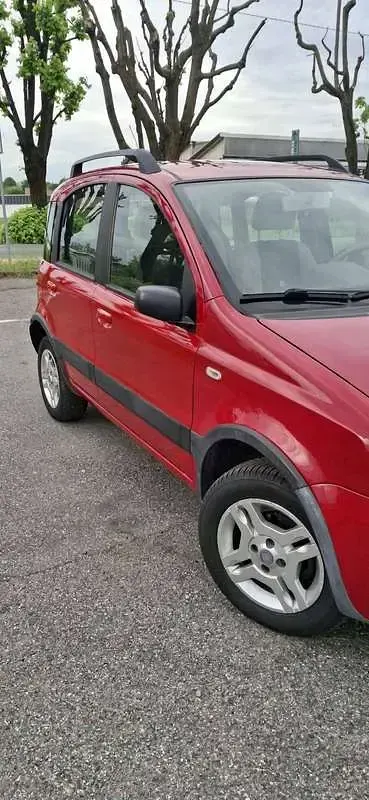 Usata Fiat Panda Climbing 60 CV (44 kW) 2009 Rosso Utilitaria