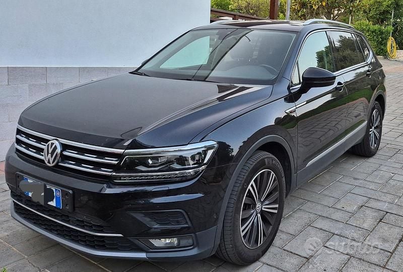 Nero Usata 2019 VW Tiguan Allspace SUV | 28.000 € (Molto cara) - Immagine 1/4