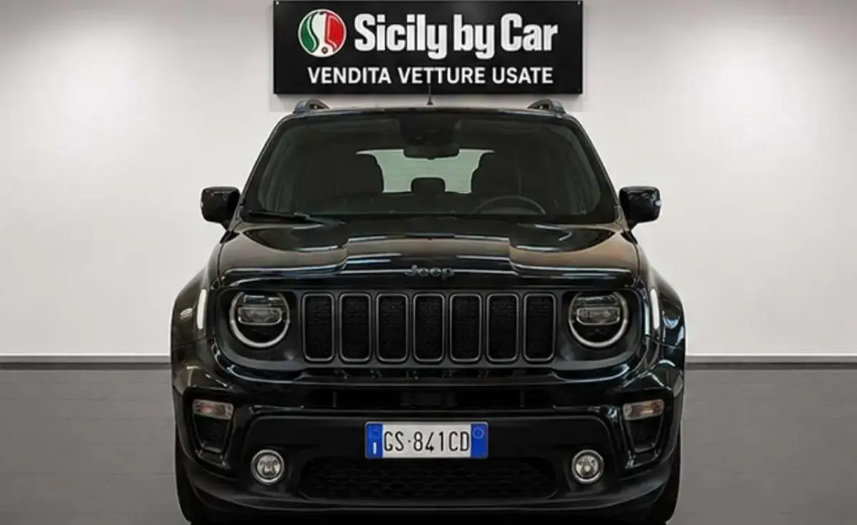 Usata Jeep Renegade 179 CV (131 kW) 2022 Solid black SUV
