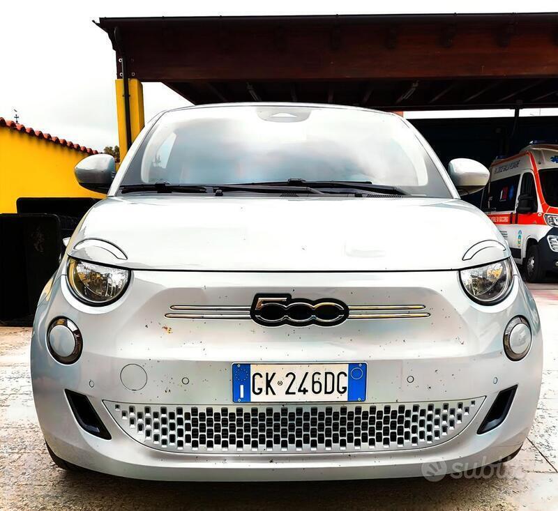 Usato 2022 Fiat 500e 1.0 El 58 CV (23.999 €)