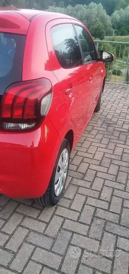 Usata Peugeot 108 69 CV (50 kW) 2016 Rosso Berlina