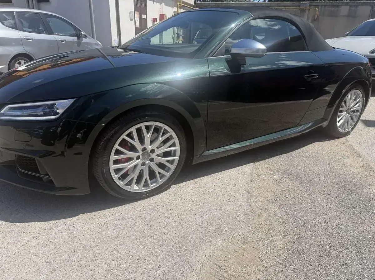 Usata Audi TT Roadster Ambiente 310 CV (228 kW) 2018 Verde Cabrio