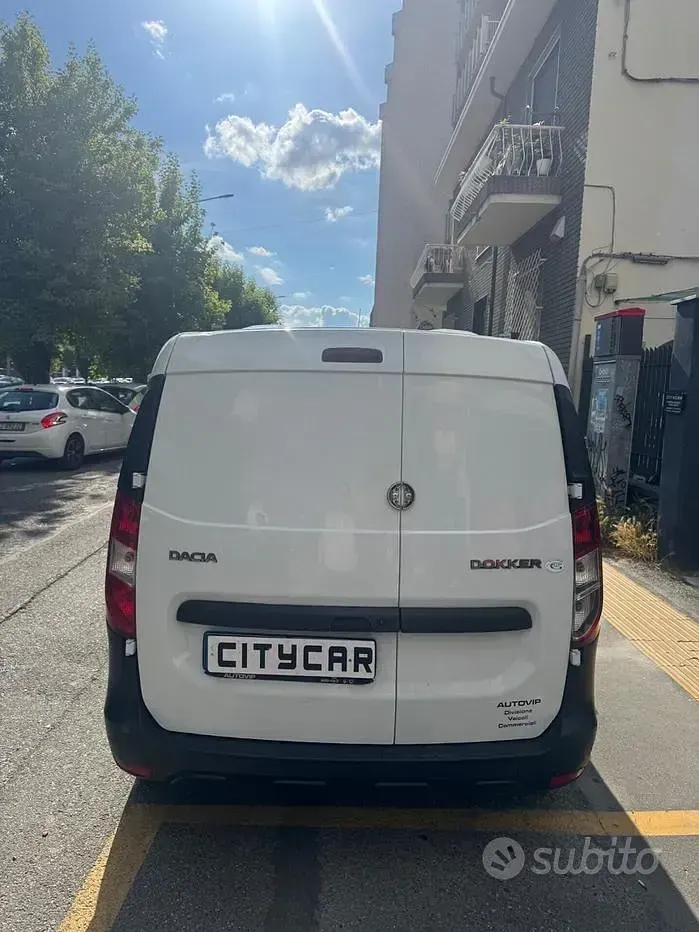Usata Dacia Dokker 102 CV (75 kW) 2017 Bianco Monovolume