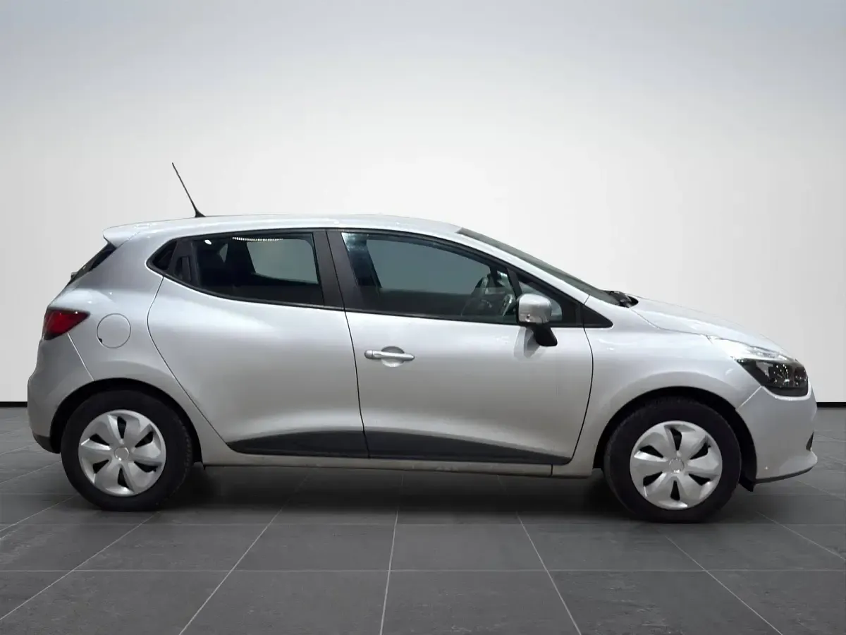 Usata Renault Clio IV Zen 75 CV (55 kW) 2016 Grigio Berlina