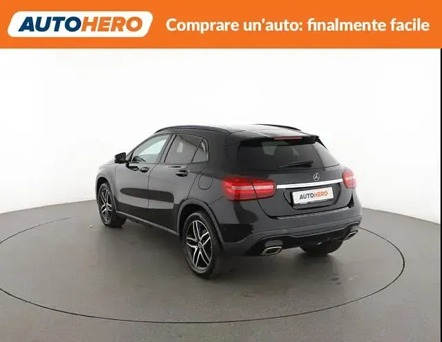 Usata Mercedes GLA180 Urban 122 CV (89 kW) 2019 Nero SUV
