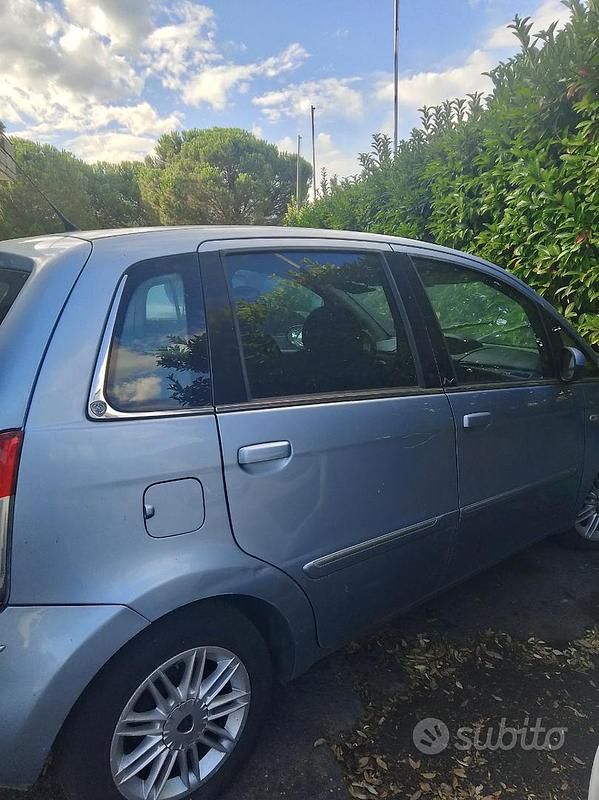 Usata Lancia Musa 69 CV (50 kW) 2011 Monovolume